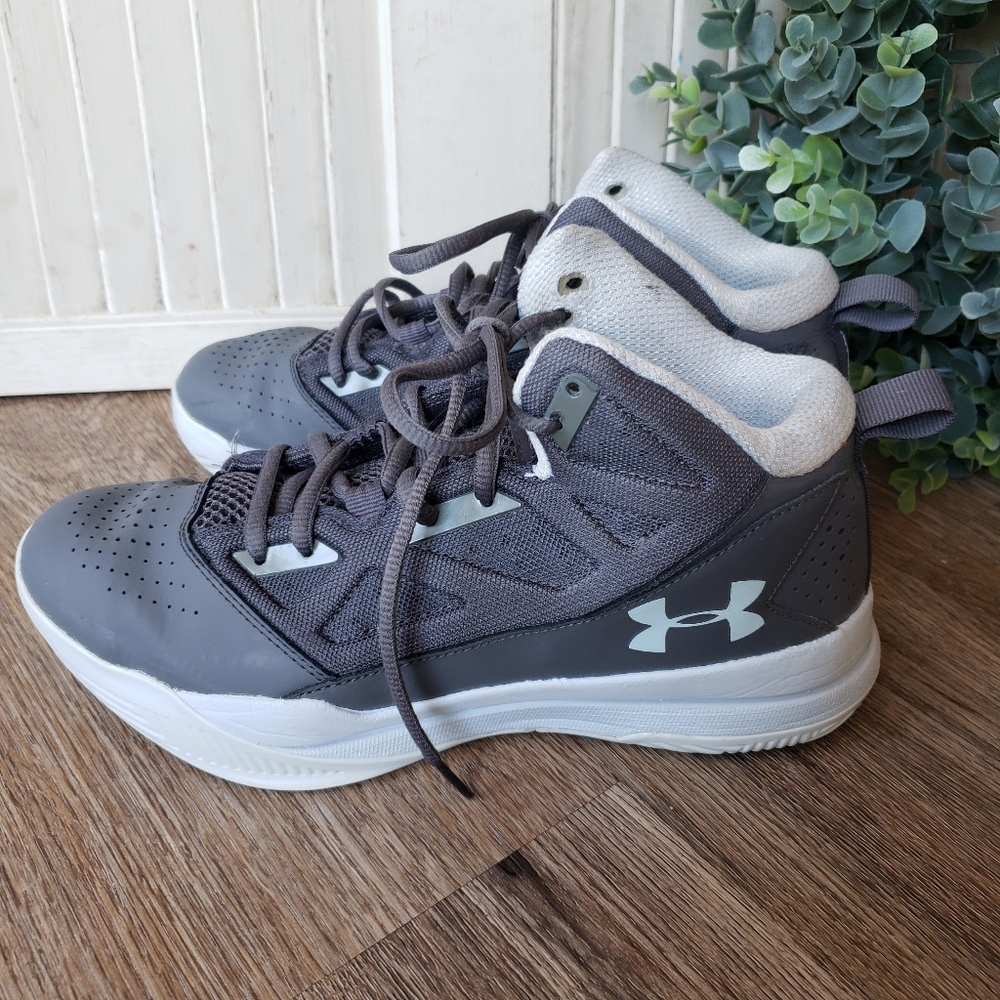 Under Armour Women’s Jet Mid Basketball Gray Shoes Size 8